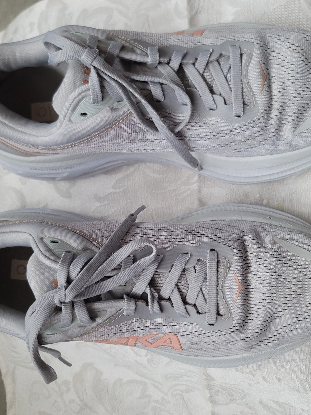 HOKA Bondi 8
